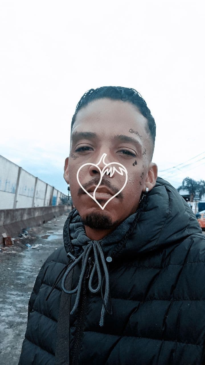 Capa de Preto Ativo